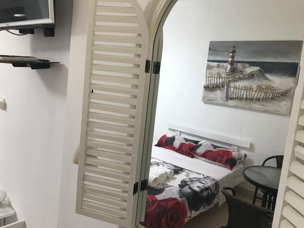 Netanya Motel Pierre المظهر الخارجي الصورة