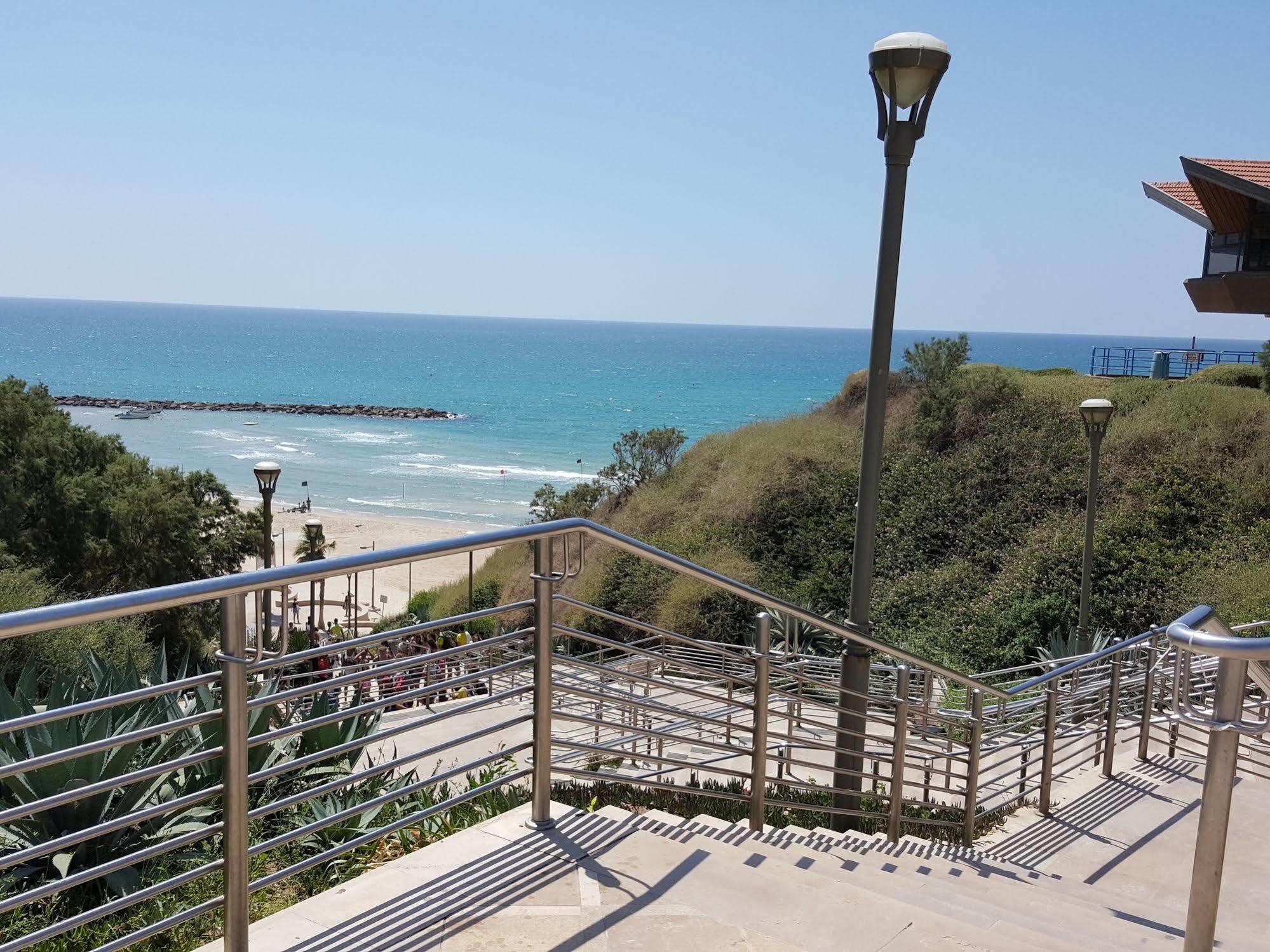 Netanya Motel Pierre المظهر الخارجي الصورة
